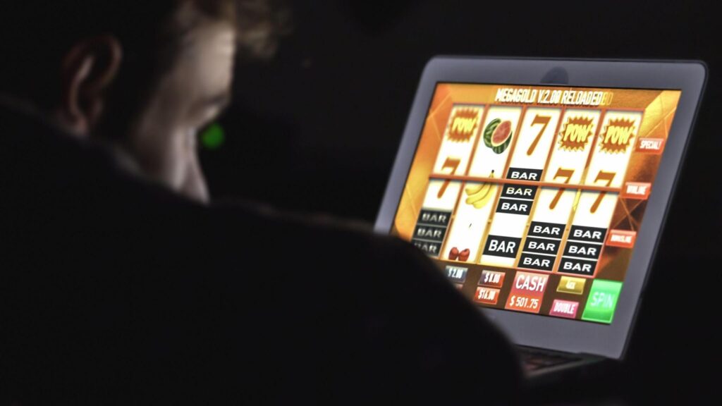 The Rise of Online Gambling Slots: A Modern Evolution of Traditional Slot Machines